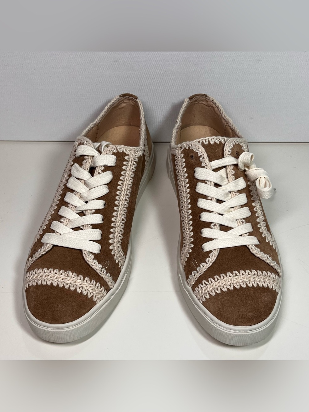 Frye Ivy Crochet Low Lace Up Leather Sneakers Size: 8 - Picture 3 of 7